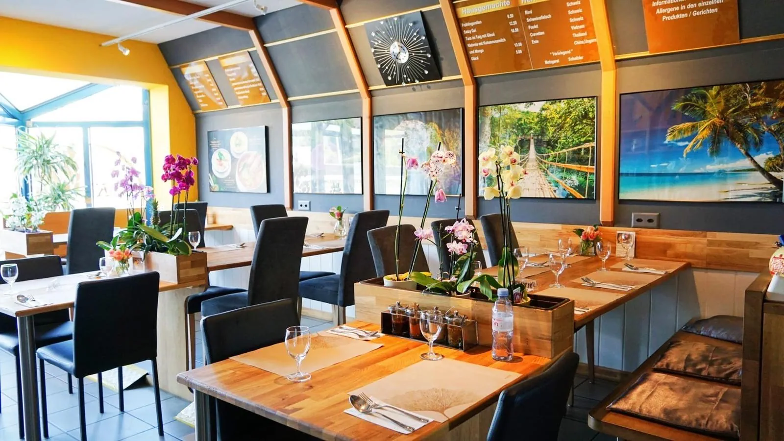 Nok Thai Take Away Dulliken - Inside 2